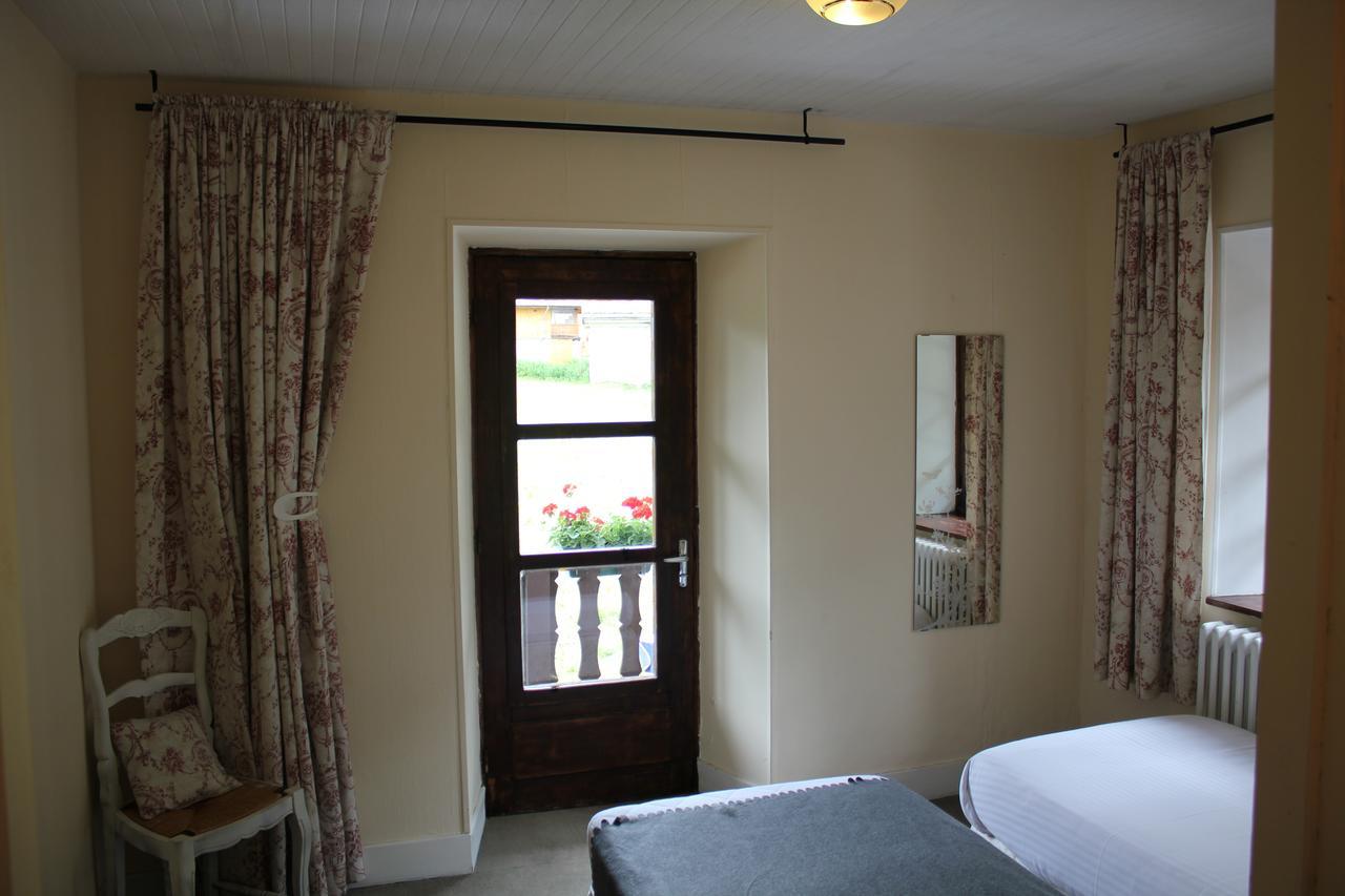 לינה וארוחת בוקר טיגנס Chalet Les Melezes מראה חיצוני תמונה
