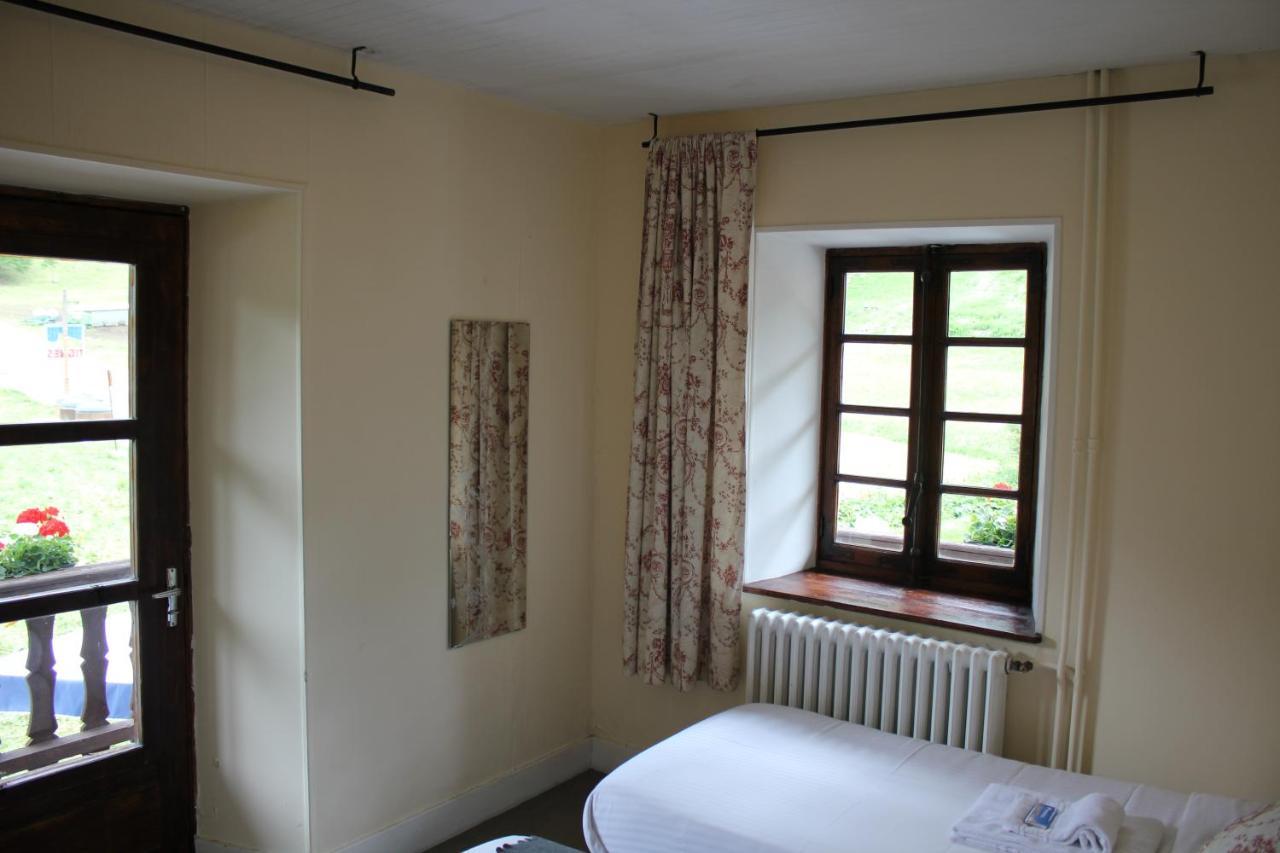 לינה וארוחת בוקר טיגנס Chalet Les Melezes מראה חיצוני תמונה